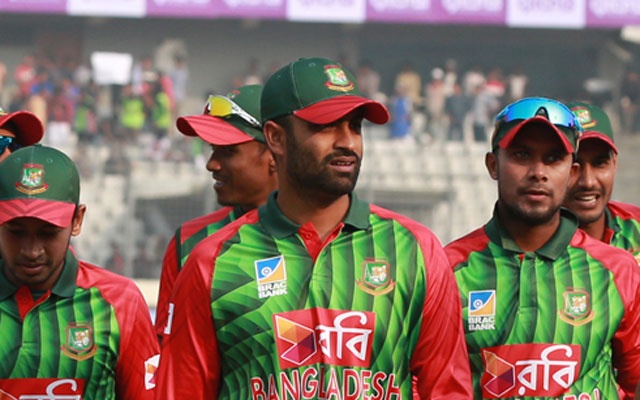 ব্যাটিং-বোলিং ব্যর্থতায় হতাশার হারে বাংলাদেশের শুরু