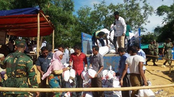 ঈদুল ফিতর উপলক্ষে চাল পাচ্ছে বান্দরবানের ৫৪ হাজার পরিবার
