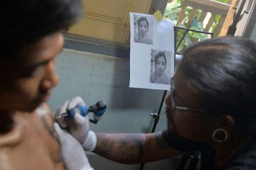 মিয়ানমারের 'শহীদ' প্রিয়তমার নামে প্রেমিকের প্রতিরোধের শপথ