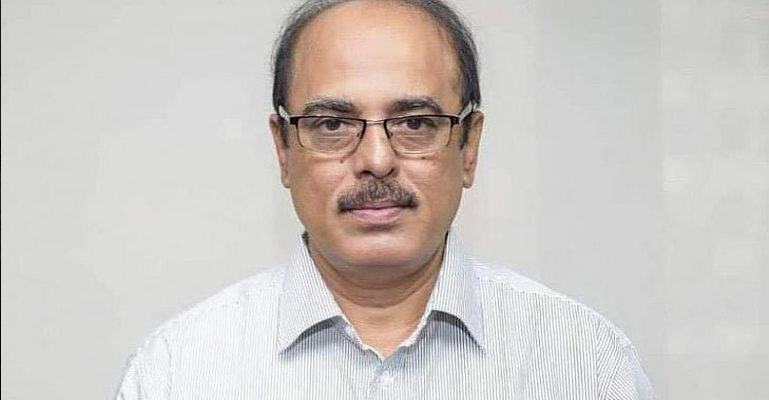 দায়িত্ব নিলেন দুদকের নতুন চেয়ারম্যান ও কমিশনার
