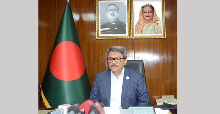 ‘প্রবাসীদের পাসপোর্টের মেয়াদ বাড়াতে ফি লাগবে না’