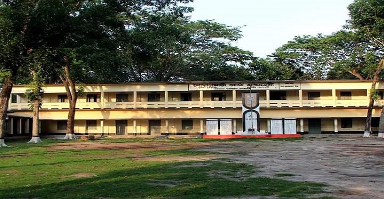 বোয়ালমারীতে জেএসসি রেজিষ্ট্রেশনে অতিরিক্ত অর্থ আদায়ের অভিযোগ