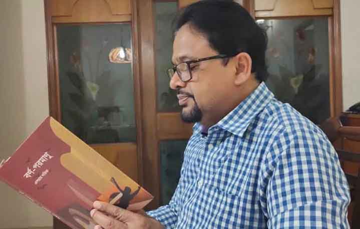 বই পড়ার কোনো বিকল্প নেই