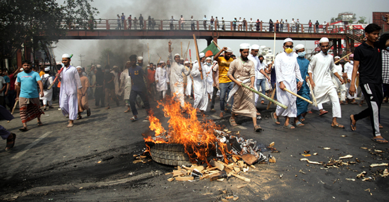 বিশ্ব গণমাধ্যমে হেফাজতের সহিংসতা