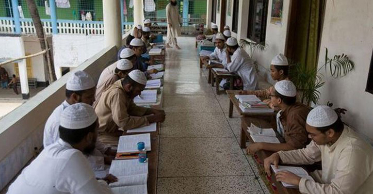 ‘শিল্প-কারখানা খোলা থাকলে হিফজখানা-মসজিদও খোলা রাখতে হবে’