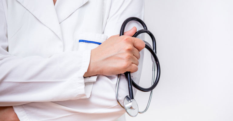 স্বাস্থ্যকর্মীদের আইডি কার্ড সঙ্গে রাখার নির্দেশ