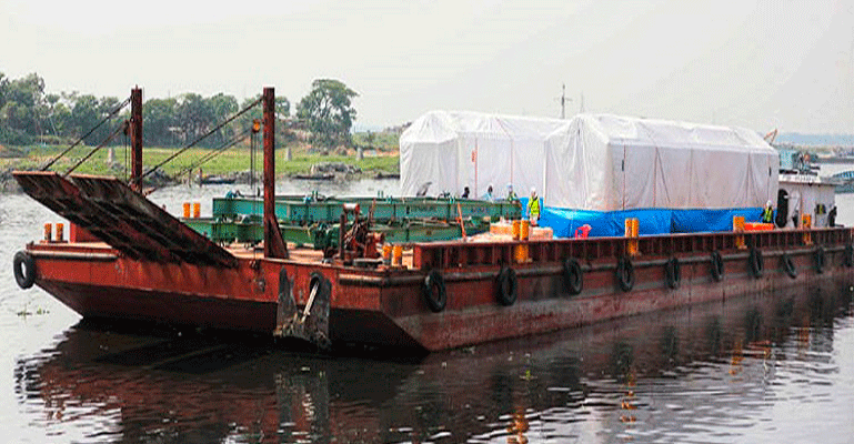 মেট্রোরেলের প্রথম ট্রেন ঢাকায়