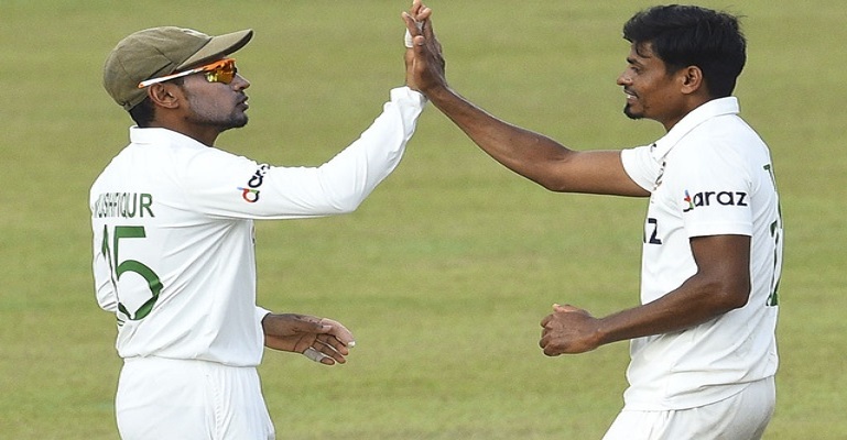 তৃতীয় দিন শেষে ৩১২ রানে এগিয়ে বাংলাদেশ