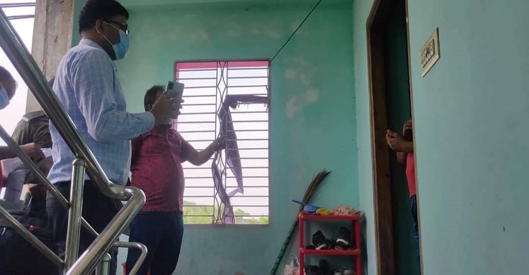 ফরিদপুরে নাম পাল্টে একাধিকবার করোনা টেস্ট, ব্যাংক কর্মকর্তার জরিমানা