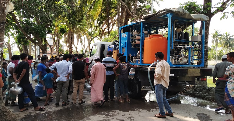 মোড়েলগঞ্জে ওয়াটার ট্রিটমেন্ট প্লান্টের মাধ্যমে বিশুদ্ধ পানি সরবরাহ শুরু