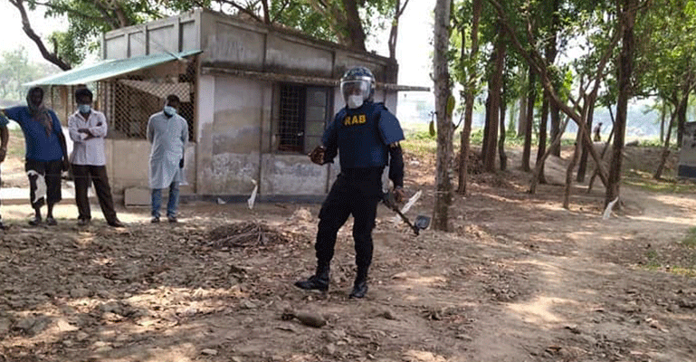 রাবিতে মুক্তিযদ্ধের সময় ব্যবহৃত মর্টার শেল উদ্ধার