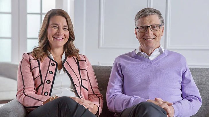 ২৭ বছরের দাম্পত্য জীবনের ইতি টানলেন তারা