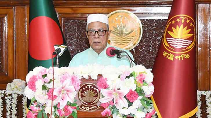 অসহায় ও বিপন্ন মানুষের পাশে দাঁড়াতে রাষ্ট্রপতির আহ্বান