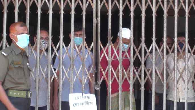 ঈদের রাতে ভাত জোটেনি সাতক্ষীরায় ভারত ফেরত কোয়ারেন্টাইনকারীদের