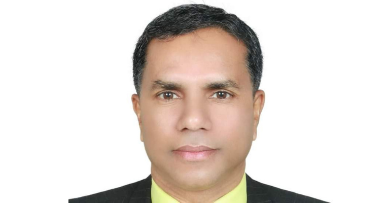 বিশ্ববিদ্যালয় খুলে দেওয়ার আহবান কুবি অধ্যাপকের