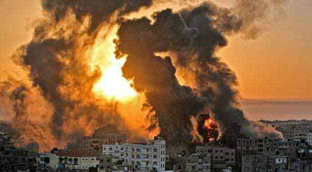 গাজায় দখলদার ইসরাইলের বর্বর হামলা অব্যাহত ; অন্তত ২১৮ জন নিহত