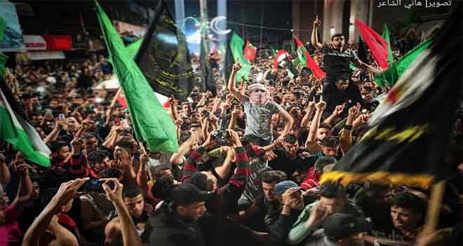 যুদ্ধবিরতি কার্যকর হওয়ায় মধ্যরাতে গাজাবাসীর উল্লাস