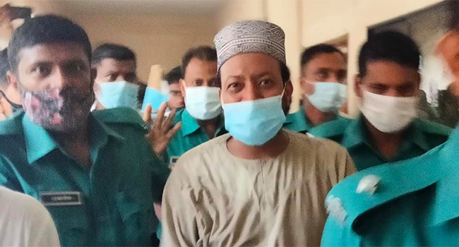 ৫ দিনের রিমান্ডে মুফতি আমির হামজা