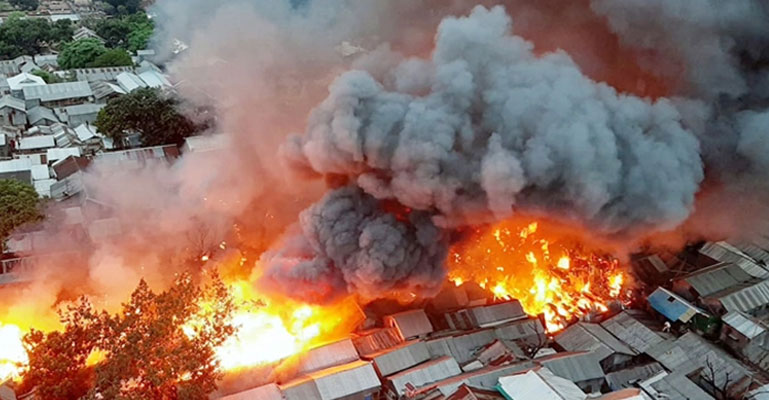 মহাখালীর ৭ তলা বস্তির আগুন নিয়ন্ত্রণে