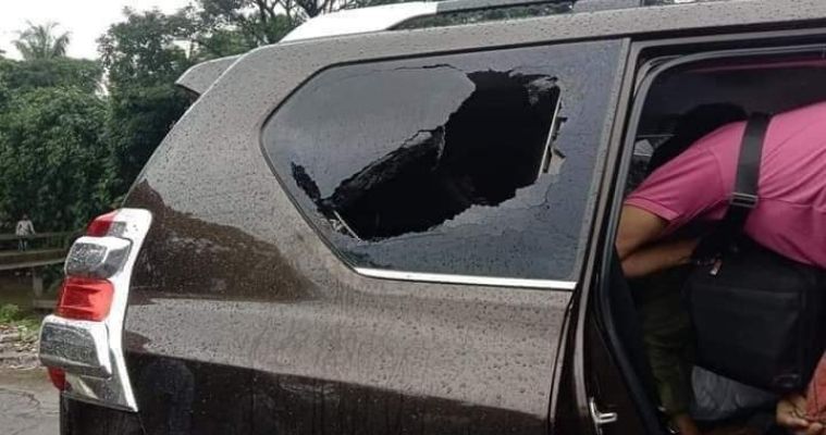 লক্ষ্মীপুর জেলা আ.লীগ সভাপতির গাড়িতে ভাঙচুর