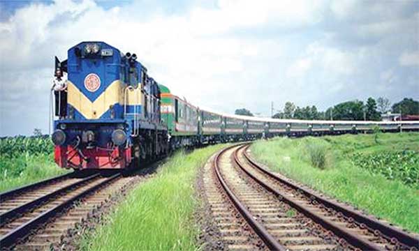 ঢাকার সঙ্গে সারা দেশের ট্রেন যোগাযোগ বন্ধ হচ্ছে মধ্যরাতে