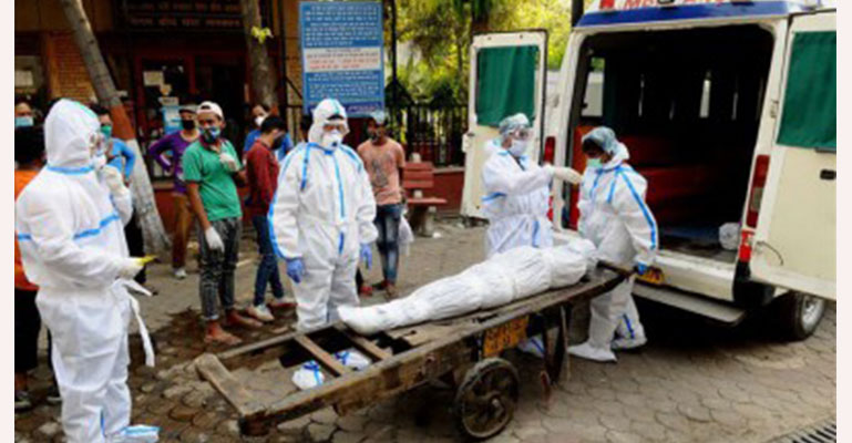 করোনা: ভারতে মৃত্যু ৪ লাখ ছাড়াল