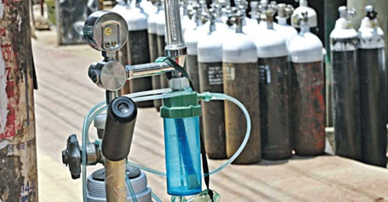 পুলিশ হেফাজতে ছেলে, অক্সিজেনের অভাবে বাবার মৃত্যু!