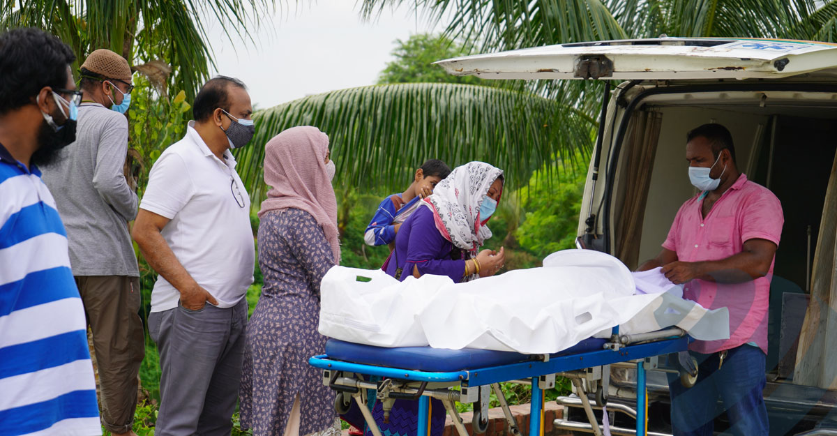 করোনায় মৃত্যুতে শীর্ষ দশে বাংলাদেশ