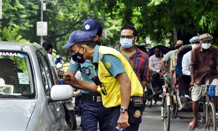 বিধিনিষেধের ১২তম দিনে রাজধানীতে গ্রেফতার ৬০৪