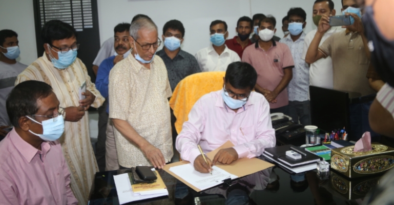 রাবির উপ-উপাচার্য সুলতানের দায়িত্ব গ্রহণ