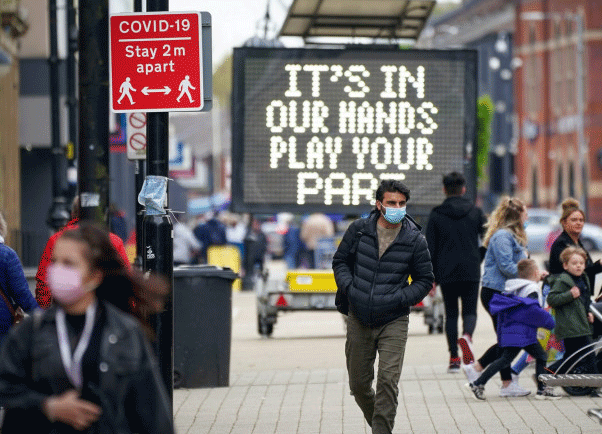 কোভিড নিষেধাজ্ঞা প্রত্যাহার করলো যুক্তরাজ্য