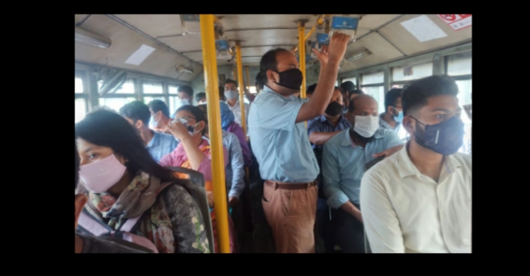 ‘গণপরিবহনে দাঁড়িয়ে যাত্রী নেওয়া যাবে না’