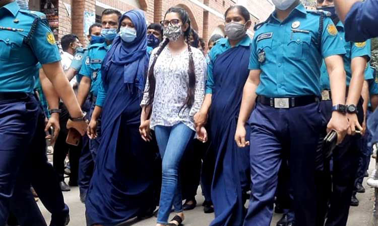 আবারও একদিনের রিমান্ডে পরীমনি