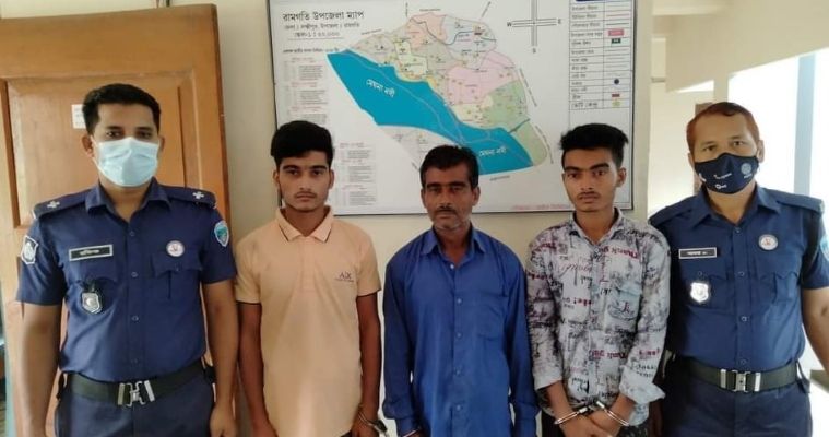 লক্ষ্মীপুরে স্ত্রীকে হত্যা চেষ্টা, স্বামী ও দুই ছেলে গ্রেফতার