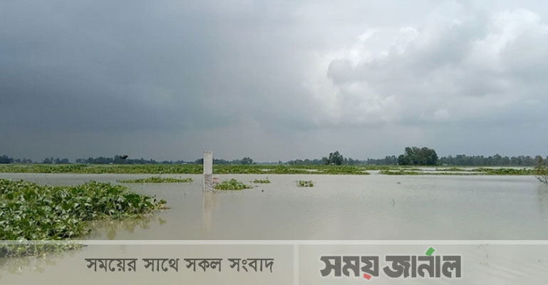 তিস্তার পানি বিপদসীমার উপর দিয়ে প্রবাহিত হচ্ছে