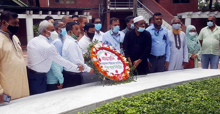 বঙ্গবন্ধুর সমাধিতে বেসিক ব্যাংকের সিইও’র শ্রদ্ধা নিবেদন