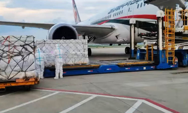 আজ আসছে অ্যাস্ট্রাজেনেকার টিকার ৪র্থ চালান