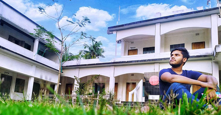 রাজধানীতে কোচিং সেন্টার থেকে জবি শিক্ষার্থীর মরদেহ উদ্ধার