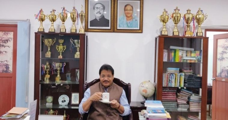 অবসরে যাচ্ছেন তিতুমীর কলেজের অধ্যক্ষ