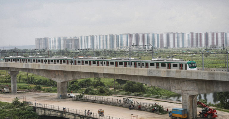 মেট্রোরেলের পরীক্ষামূলক আনুষ্ঠানিক উদ্বোধন