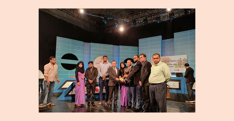 ‘ইউসিবি ছায়া সংসদ’ বিতর্কে বিজয়ী ঢাকা ইন্টারন্যাশনাল ইউনিভার্সিটি