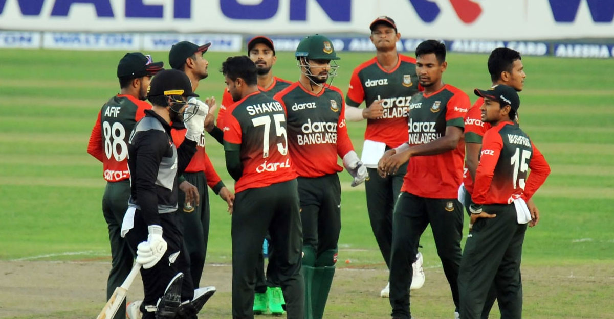 রবিবার বিশ্বকাপের চূড়ান্ত দল ঘোষণা