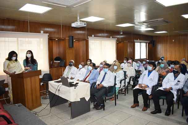 বিএসএমএমইউ’র গাইনি বিভাগের সভায় উপাচার্য  অধ্যাপক ডা. শারফুদ্দিন