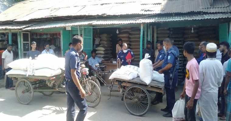 উলিপুরে ২০ বস্তা সরকারি চাল কা‌লোবাজারে বি‌ক্রি, আটক ১