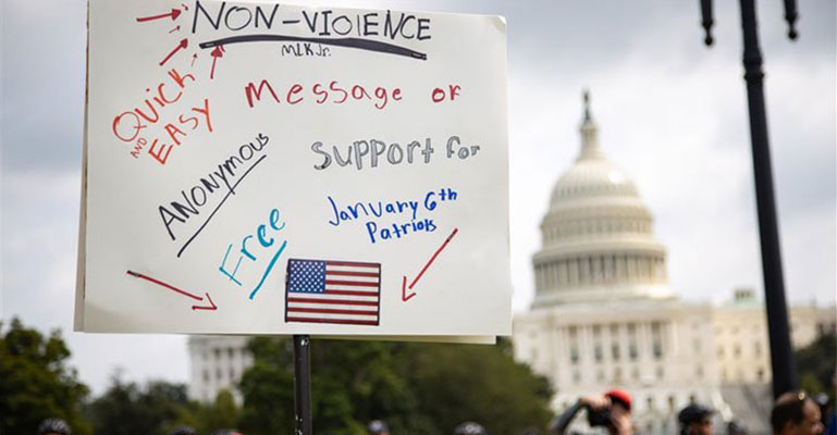 ক্যাপিটল হিলে ট্রাম্প সমর্থকদের বিক্ষোভ সমাবেশ