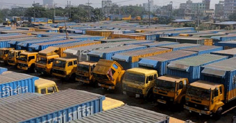 দেশব্যাপী চলছে ৩ দিনের ট্রাক ধর্মঘট