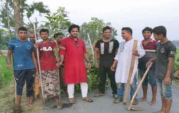 রাজু'র নেতৃত্বে ১৮ কিলোমিটার রাস্তায় বৃক্ষরোপণ