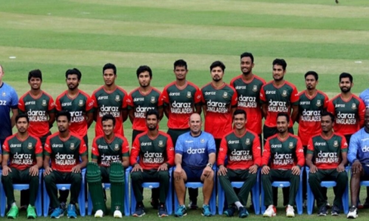 আধাঘণ্টায় ২ বার সিদ্ধান্ত বদল, রাতেই ওমান যাচ্ছেন টাইগাররা