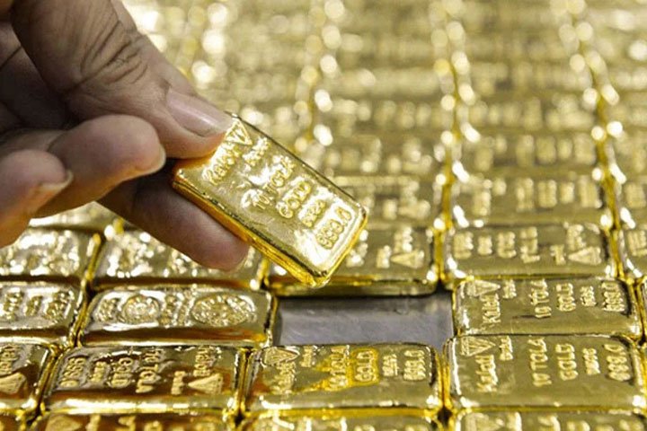 বিমানবন্দরে ১০ কোটি টাকার স্বর্ণ জব্দ