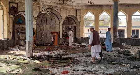 আফগানিস্তানের কুন্দুজে মসজিদে বিস্ফোরণ নিহত অন্তত ৫০